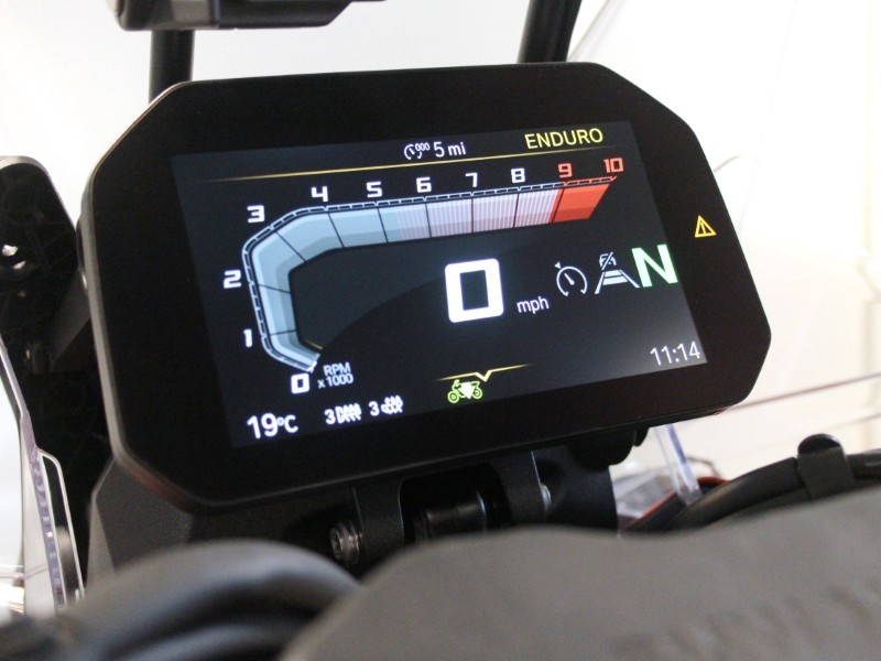 2025 (75) R 1300 GSA TE ASA 5092168