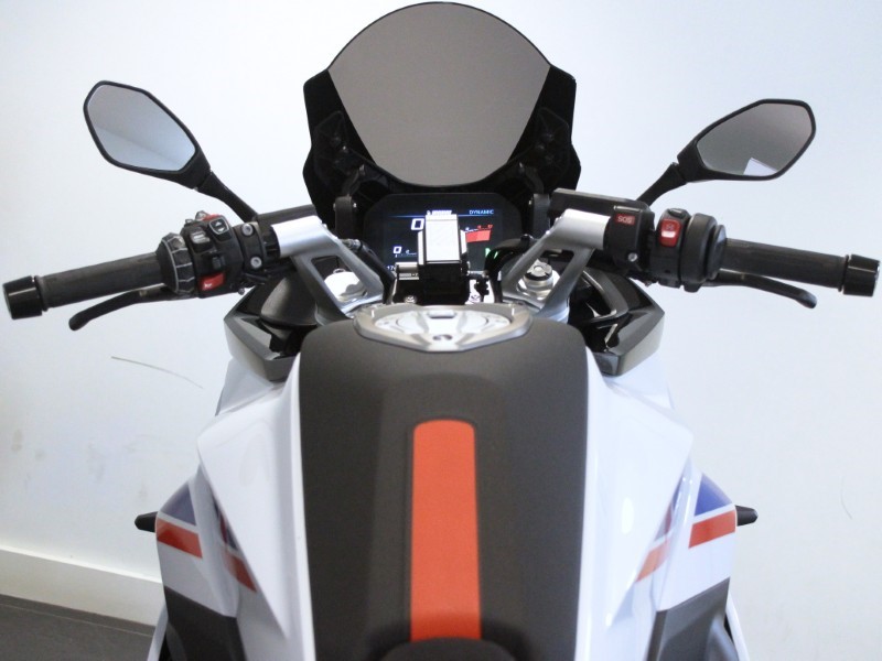 2025 (25) R 1300 RS SE 4975475