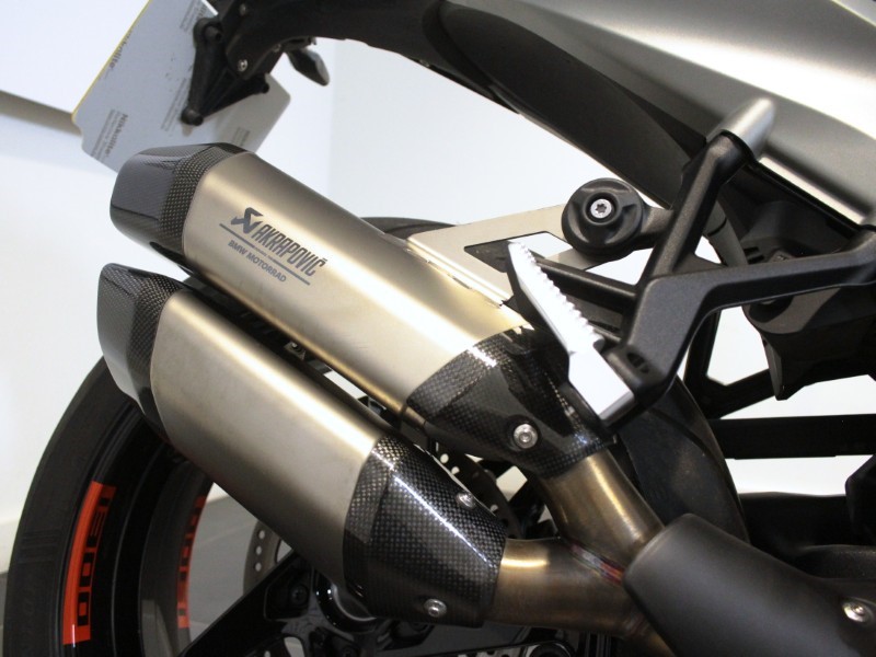 2025 (25) R 1300 RS SE 4975487