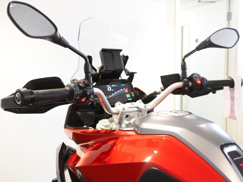 2022 (72) F 900 XR 5063711