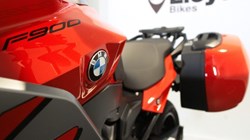 2022 (72) F 900 XR 5063725