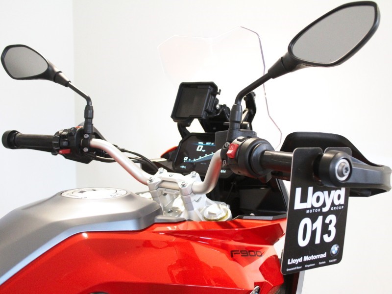 2022 (72) F 900 XR 5063715