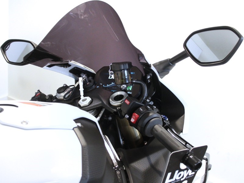 2024 (74) S 1000 RR Sport with M Pack 5033255