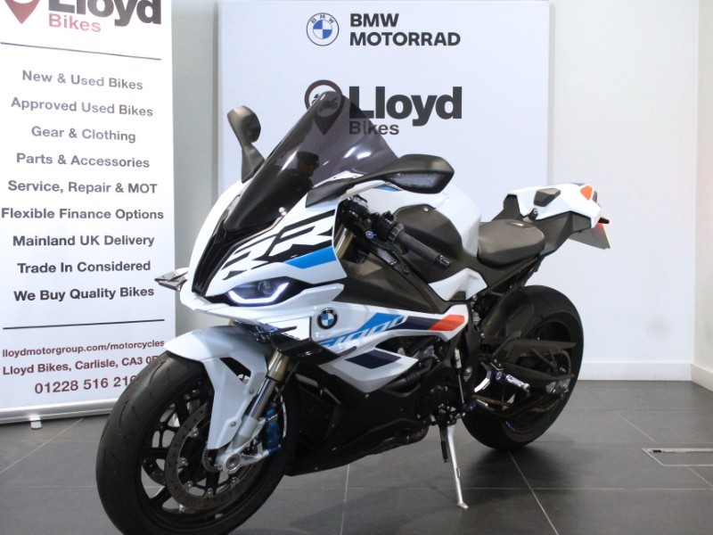 2024 (74) S 1000 RR Sport with M Pack 5033245