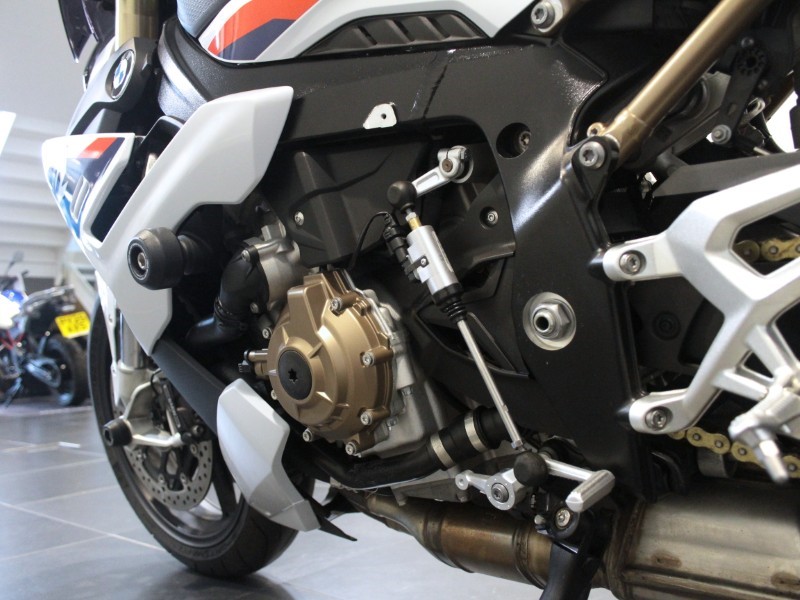 2021 (71) S 1000 R Sport with M Pack 5280453