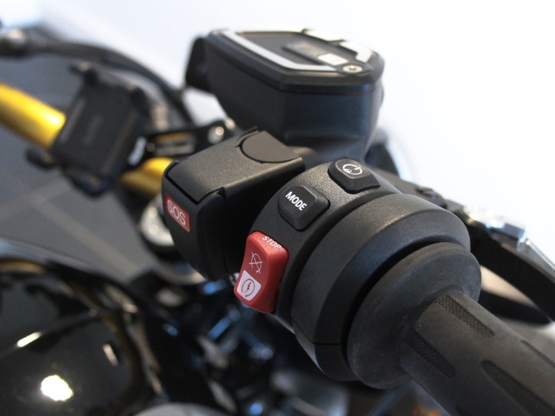 2024 (24) R 12 Option 719 5280502