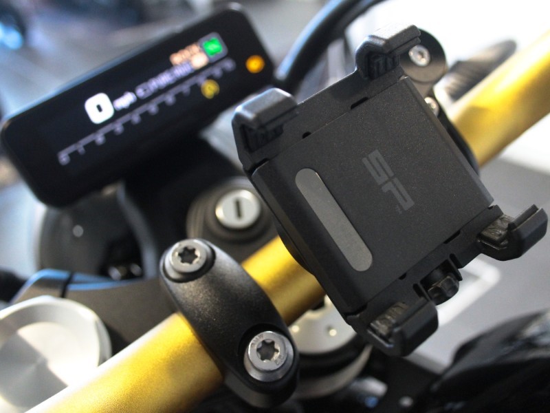 2024 (24) R 12 Option 719 5280498