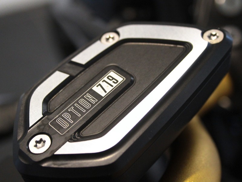 2024 (24) R 12 Option 719 5280496