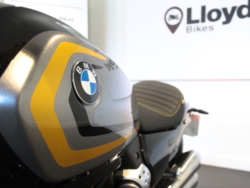 2024 (24) R 12 Option 719 5280512