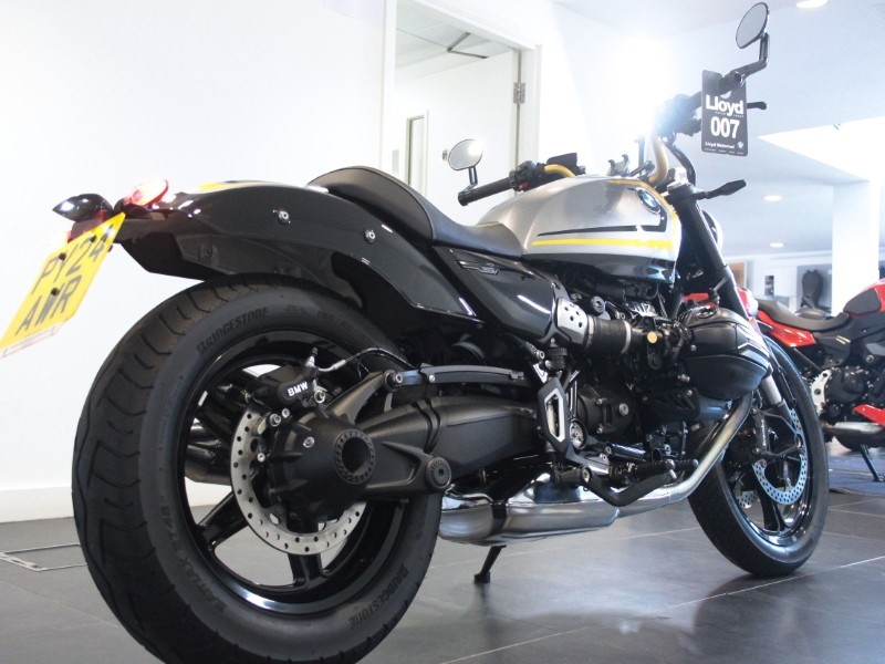 2024 (24) R 12 Option 719 5280504