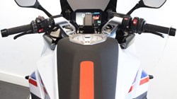 2025 (75) R 1300 RS SE 5566778