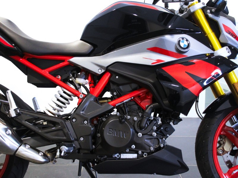 2025 (75) G 310 R 5690557