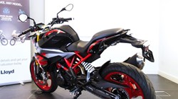 2025 (75) G 310 R 5690542