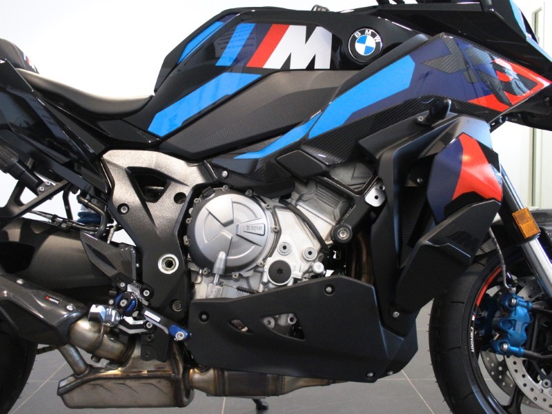 2025 (75) M 1000 XR Competition Pack 5613052