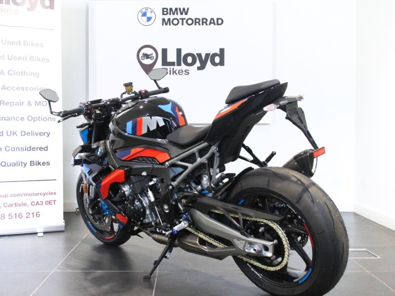2025 (75) M 1000 R Competition Pack 5613001