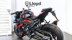 2025 (75) M 1000 R Competition Pack 5613001