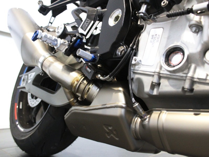 2025 (75) M 1000 R Competition Pack 5613022
