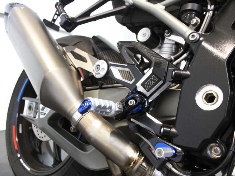 2025 (75) M 1000 R Competition Pack 5613023