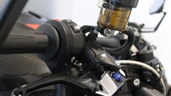 2025 (75) M 1000 R Competition Pack 5613010