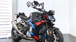 2025 (75) M 1000 R Competition Pack 5612997