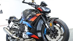 2025 (75) M 1000 R Competition Pack 5613030