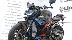 2025 (75) M 1000 R Competition Pack 5613015