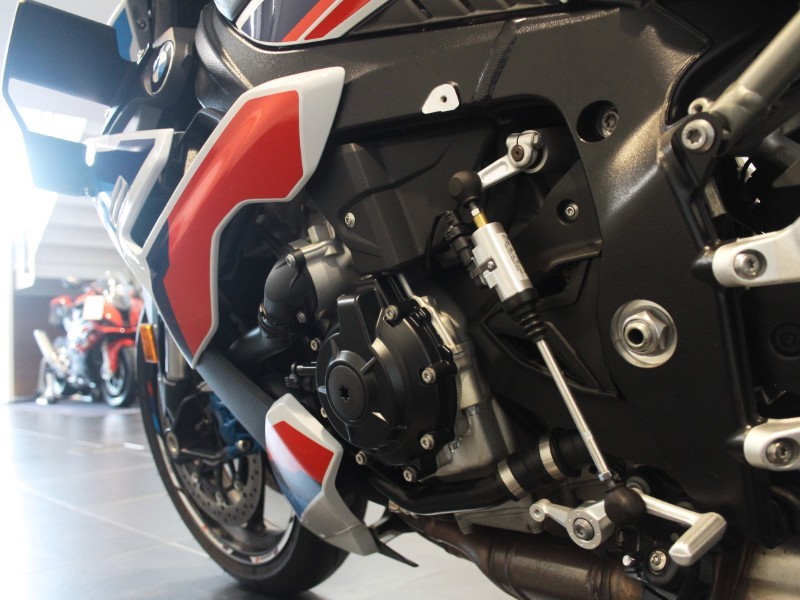 2025 (25) M 1000 R 5690270