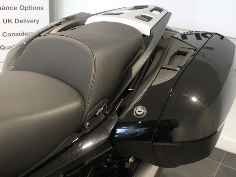2026 (26) K 1600 GT SE 5914377
