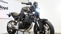 2026 (26) F 900 R 5915367