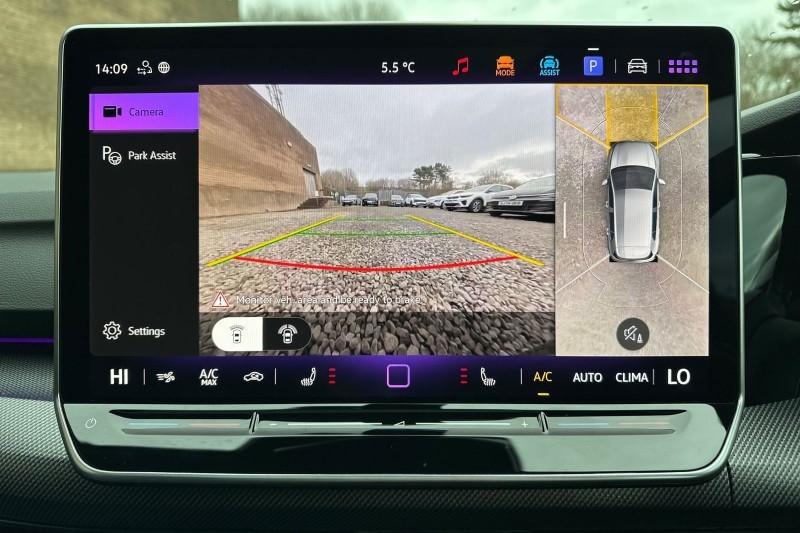 2025 (75) VOLKSWAGEN GOLF 2.0 TSI 333 R Black Edition 4Motion 5dr DSG 5034257