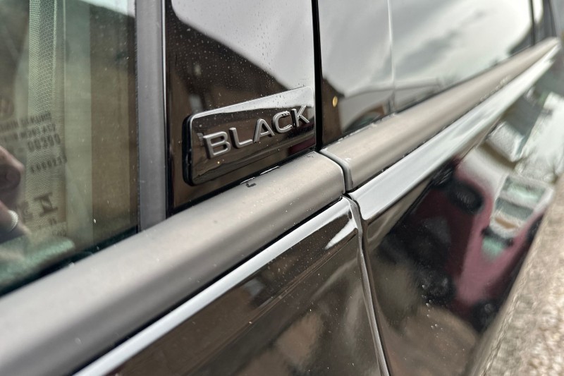 2025 (75) VOLKSWAGEN GOLF 2.0 TSI 333 R Black Edition 4Motion 5dr DSG 5034276