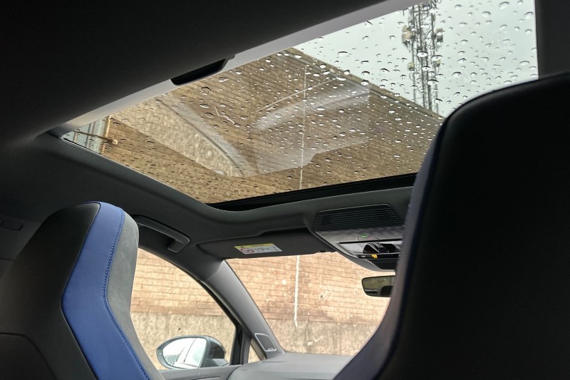 2025 (75) VOLKSWAGEN GOLF 2.0 TSI 333 R Black Edition 4Motion 5dr DSG 5034242