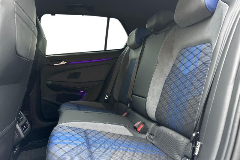 2025 (75) VOLKSWAGEN GOLF 2.0 TSI 333 R Black Edition 4Motion 5dr DSG 5034236