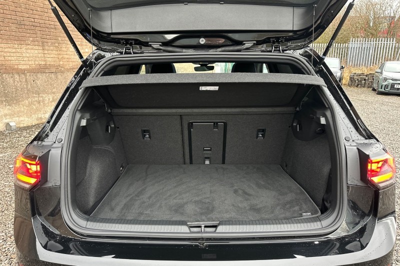 2025 (75) VOLKSWAGEN GOLF 2.0 TSI 333 R Black Edition 4Motion 5dr DSG 5034267