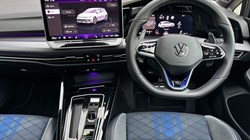 2025 (75) VOLKSWAGEN GOLF 2.0 TSI 333 R Black Edition 4Motion 5dr DSG 5034254