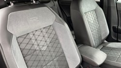 2022 (22) VOLKSWAGEN T-ROC 1.5 TSI R-Line 5dr 4675224