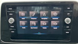 2022 (22) VOLKSWAGEN T-ROC 1.5 TSI R-Line 5dr 4675230