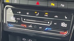 2022 (22) VOLKSWAGEN T-ROC 1.5 TSI R-Line 5dr 4675234