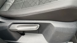 2022 (22) VOLKSWAGEN T-ROC 1.5 TSI R-Line 5dr 4675222