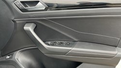 2024 (74) VOLKSWAGEN T-ROC 1.5 TSI R-Line 5dr DSG 4665989