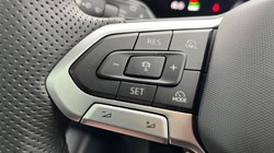 2025 (25) VOLKSWAGEN TIGUAN 1.5 TSI 272 eHybrid R-Line 5dr DSG 4689383