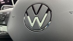 2025 (25) VOLKSWAGEN TIGUAN 1.5 TSI 272 eHybrid R-Line 5dr DSG 4689417