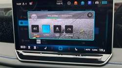 2025 (25) VOLKSWAGEN TIGUAN 1.5 TSI 272 eHybrid R-Line 5dr DSG 4689392