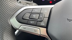 2025 (25) VOLKSWAGEN TIGUAN 2.0 TDI R-Line 5dr DSG 4716712