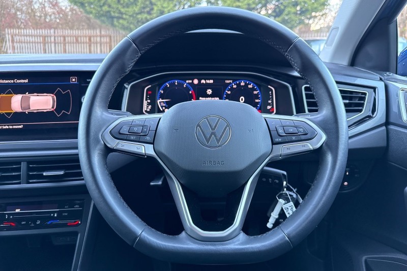 2022 (22) VOLKSWAGEN POLO 1.0 TSI Style 5dr 4760401