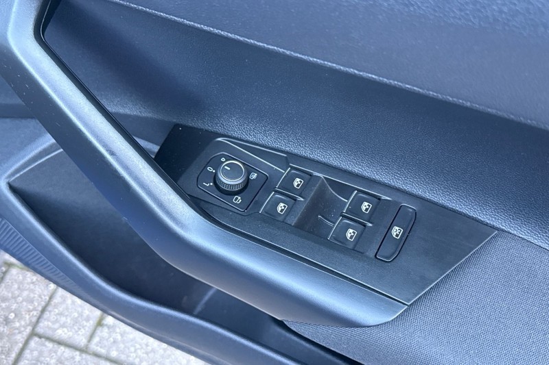 2022 (22) VOLKSWAGEN POLO 1.0 TSI Style 5dr 4760397