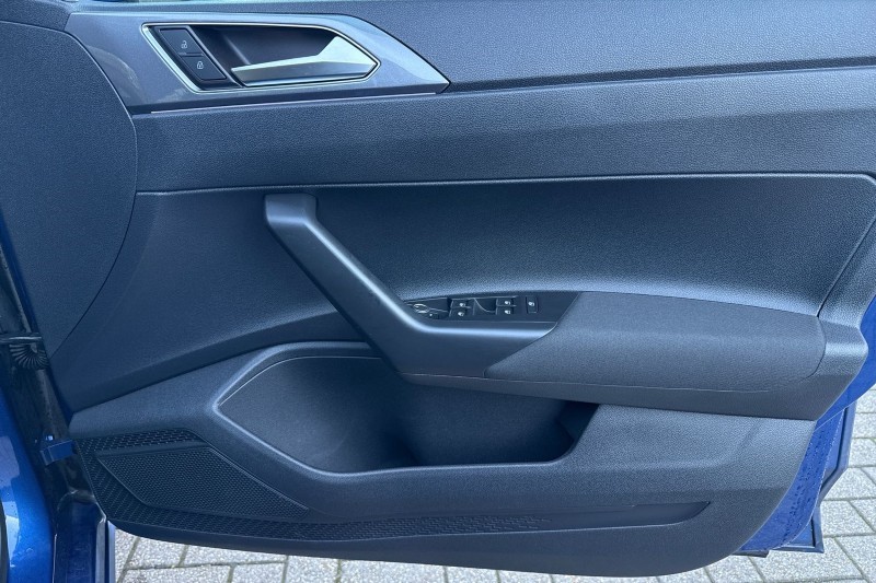 2022 (22) VOLKSWAGEN POLO 1.0 TSI Style 5dr 4760395