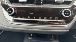 2020 (20) TOYOTA COROLLA 1.8 VVT-i Hybrid Design 5dr CVT 4778140