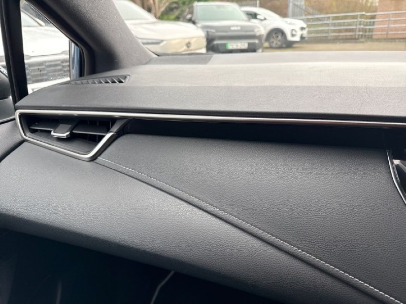 2020 (20) TOYOTA COROLLA 1.8 VVT-i Hybrid Design 5dr CVT 4778143