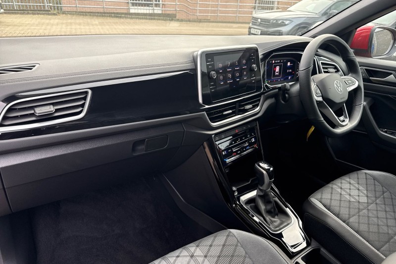 2025 (25) VOLKSWAGEN T-ROC 1.5 TSI R-Line 5dr DSG 4753809